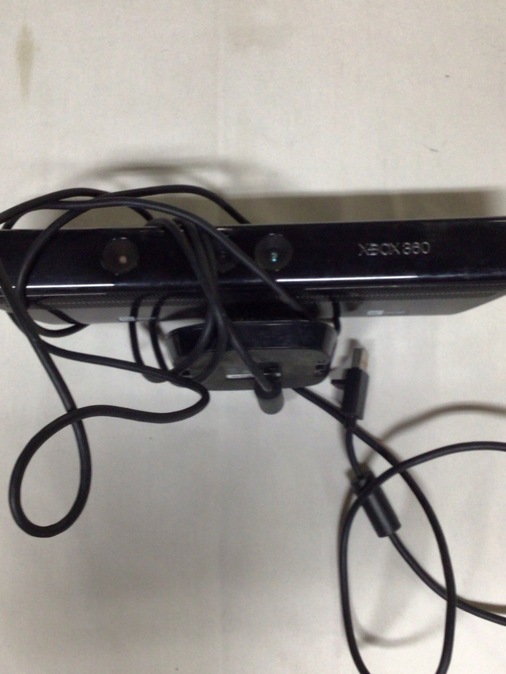 Microsoft Kinect Sensor Bar in Black 4 game lot. Kinect Disney,rush,game night